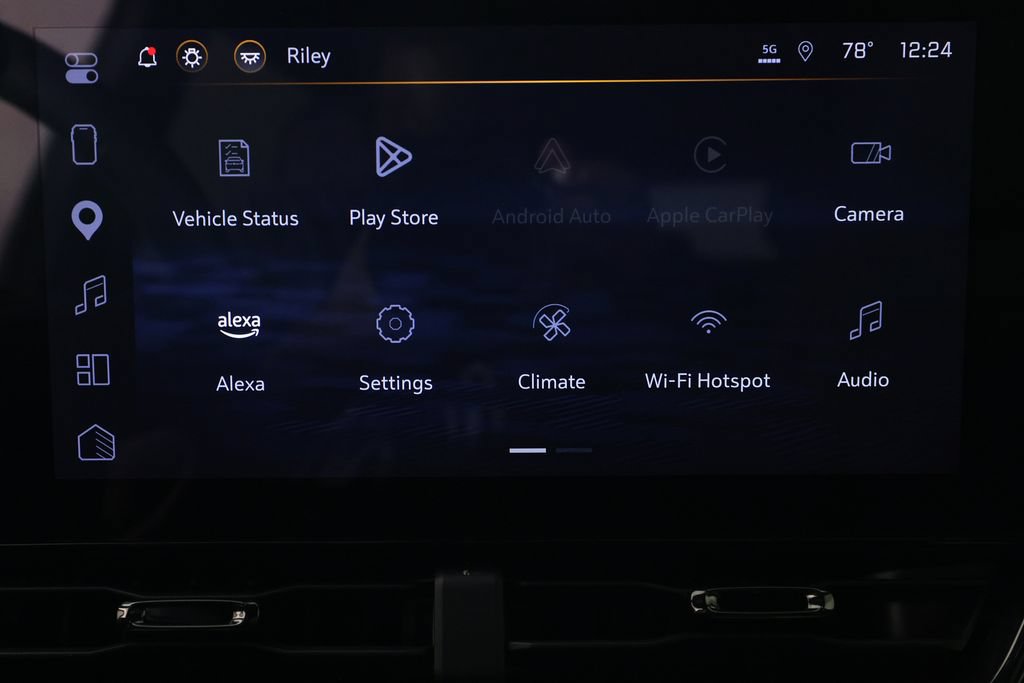 Used 2025 Chevrolet Equinox RS w/ Safety and Technology Package FWD image 23