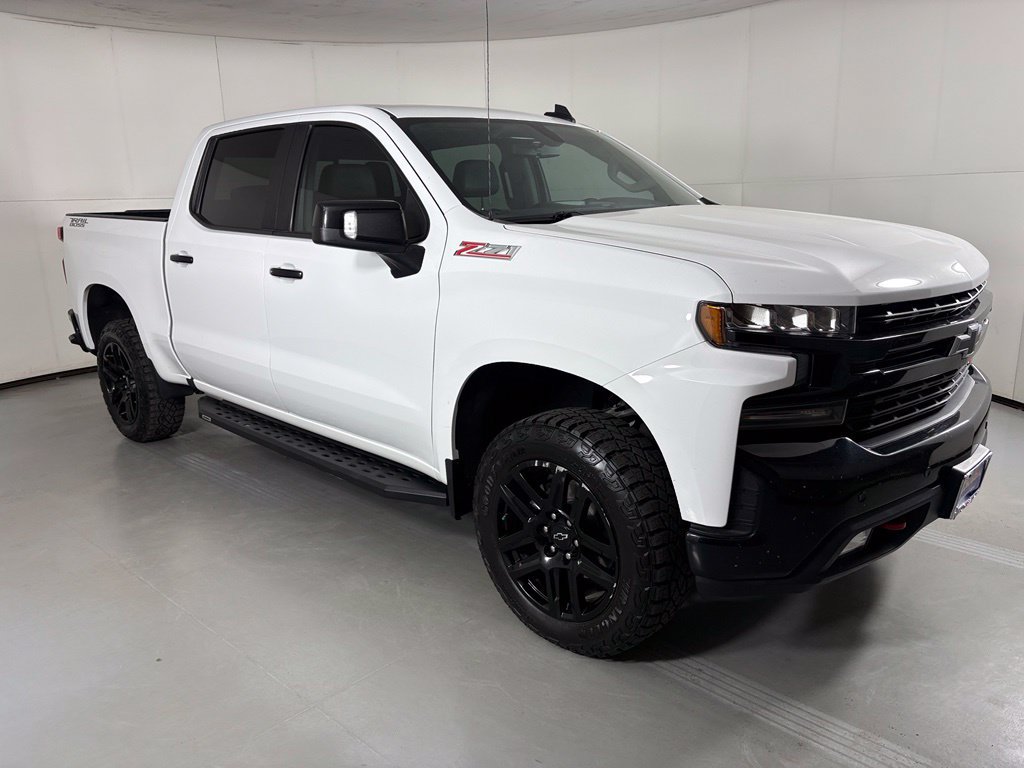 Used 2022 Chevrolet Silverado 1500 LT Trail Boss w/ LT Trail Boss Premium Package AWD/4WD image 2