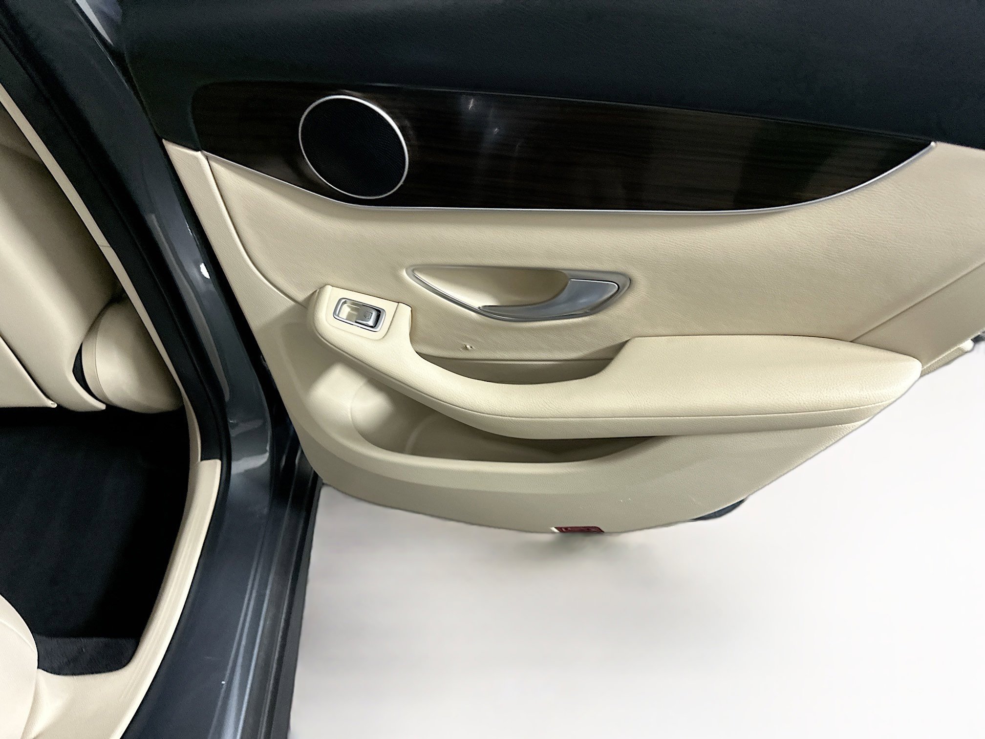 Used 2018 Mercedes-Benz GLC 300 image 30