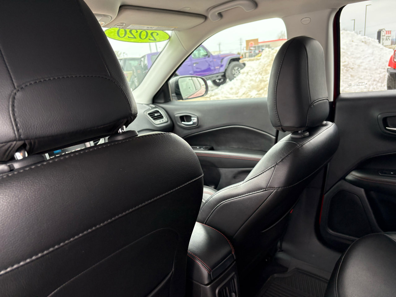 Used 2020 Jeep Compass Trailhawk image 32