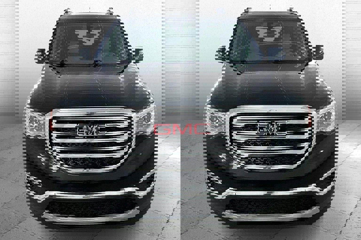 Used 2017 GMC Acadia SLE image 2