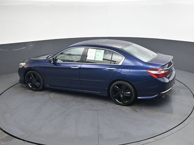 Used 2017 Honda Accord Sport Special Edition image 24