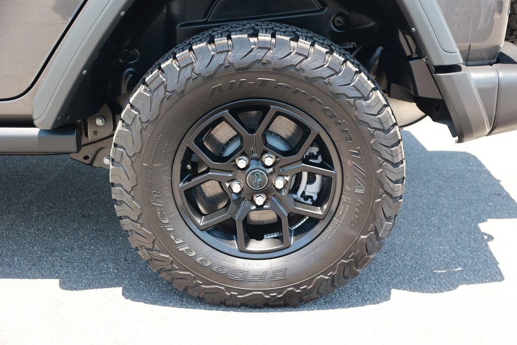 Used 2024 Jeep Wrangler Unlimited AWD/4WD image 10