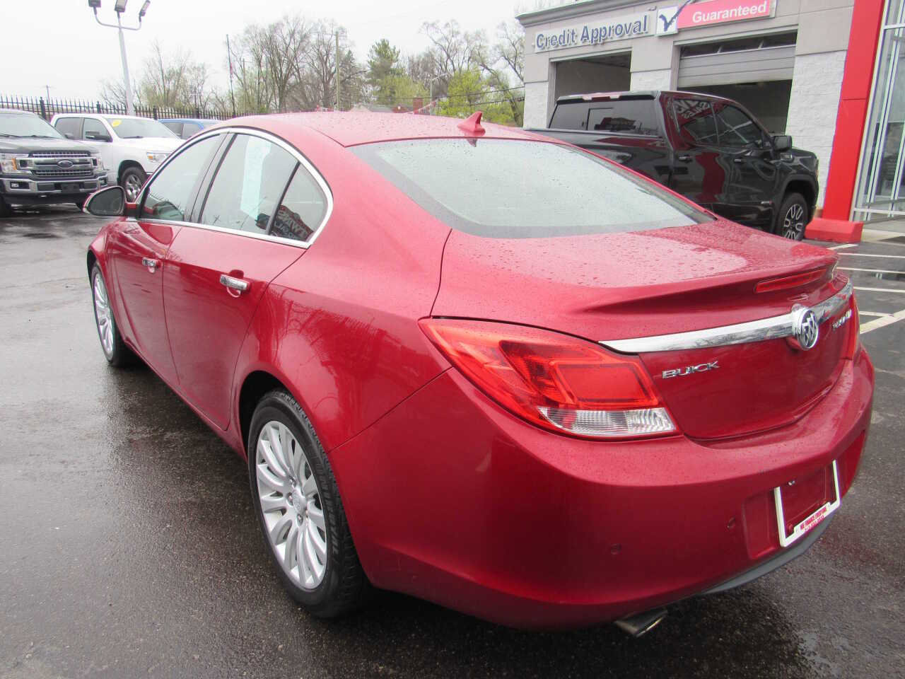 Used 2013 Buick Regal Premium image 7