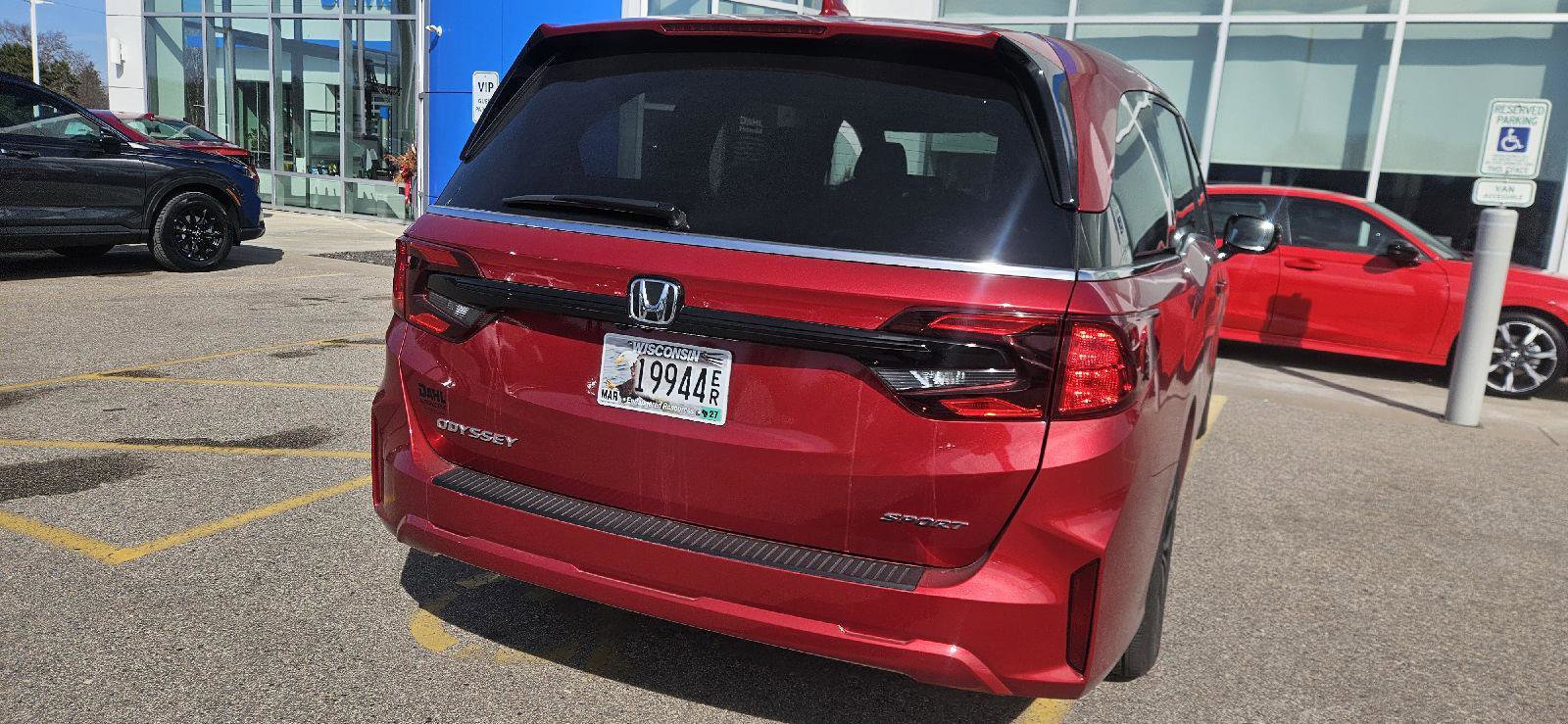 Used 2025 Honda Odyssey Sport-L image 9