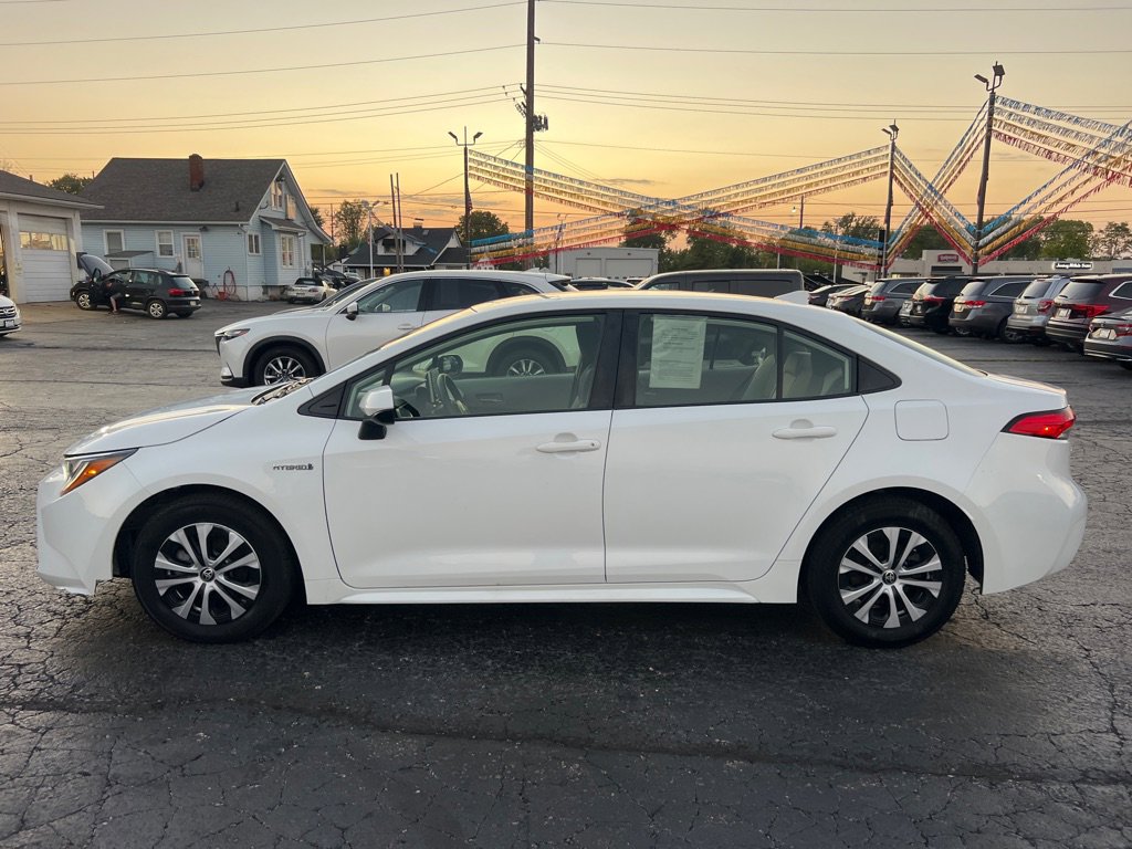 Used 2021 Toyota Corolla LE image 4