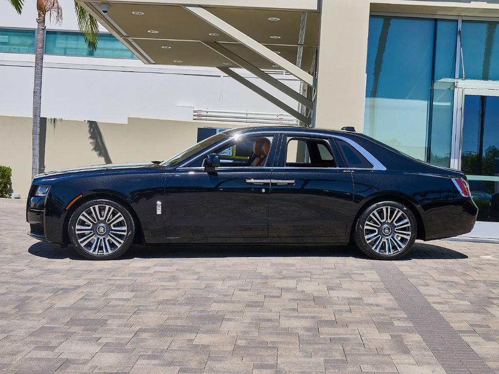 Used 2021 Rolls-Royce Ghost AWD/4WD image 3