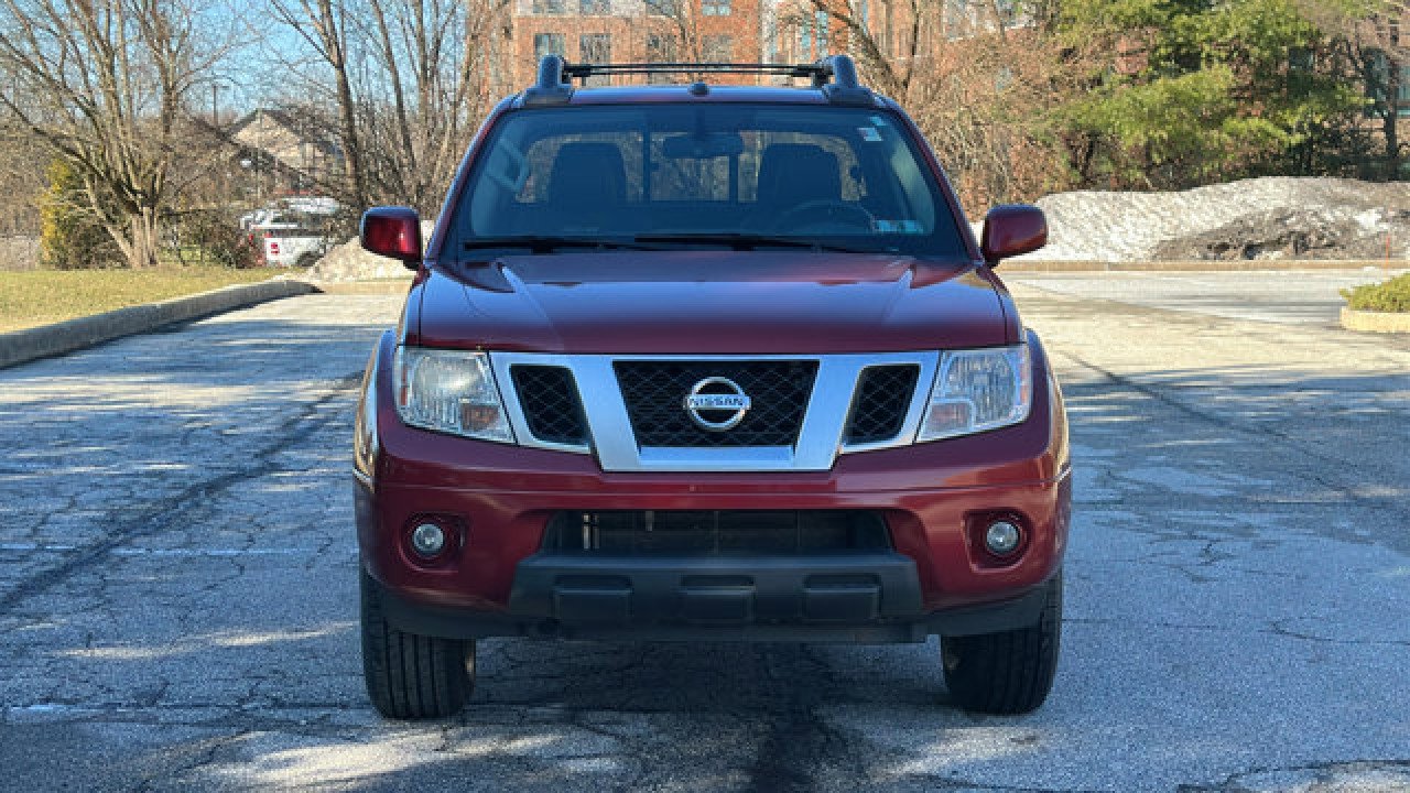 Certified 2020 Nissan Frontier PRO-4X w/ Pro-4x Utility Package image 3