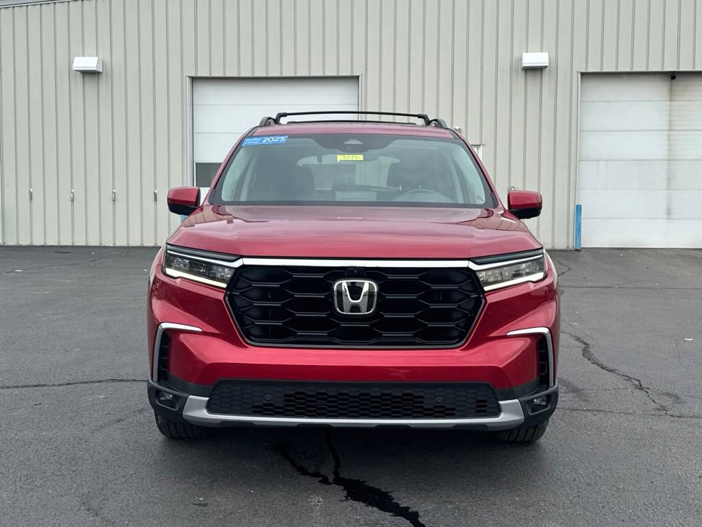 Certified 2025 Honda Pilot Elite image 2