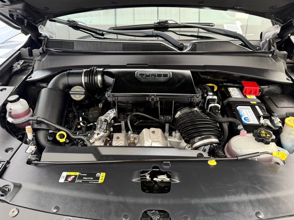 Used 2023 Jeep Compass Limited image 8