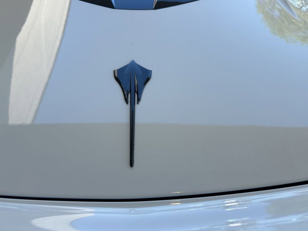 Used 2024 Chevrolet Corvette Stingray Coupe w/ Z51 Performance Package image 19