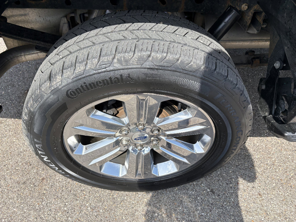Used 2018 Ford F150 XLT w/ Equipment Group 302A Luxury image 11