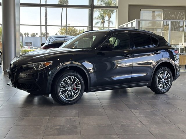 Used 2022 Alfa Romeo Stelvio Sprint image 10