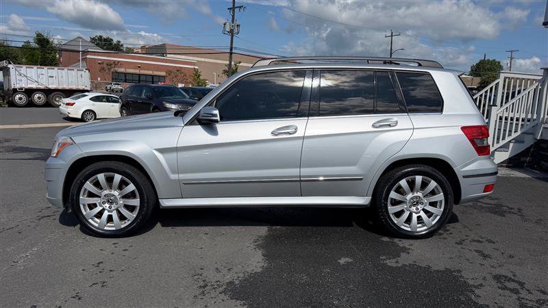 Used 2012 Mercedes-Benz GLK 350 4MATIC image 3