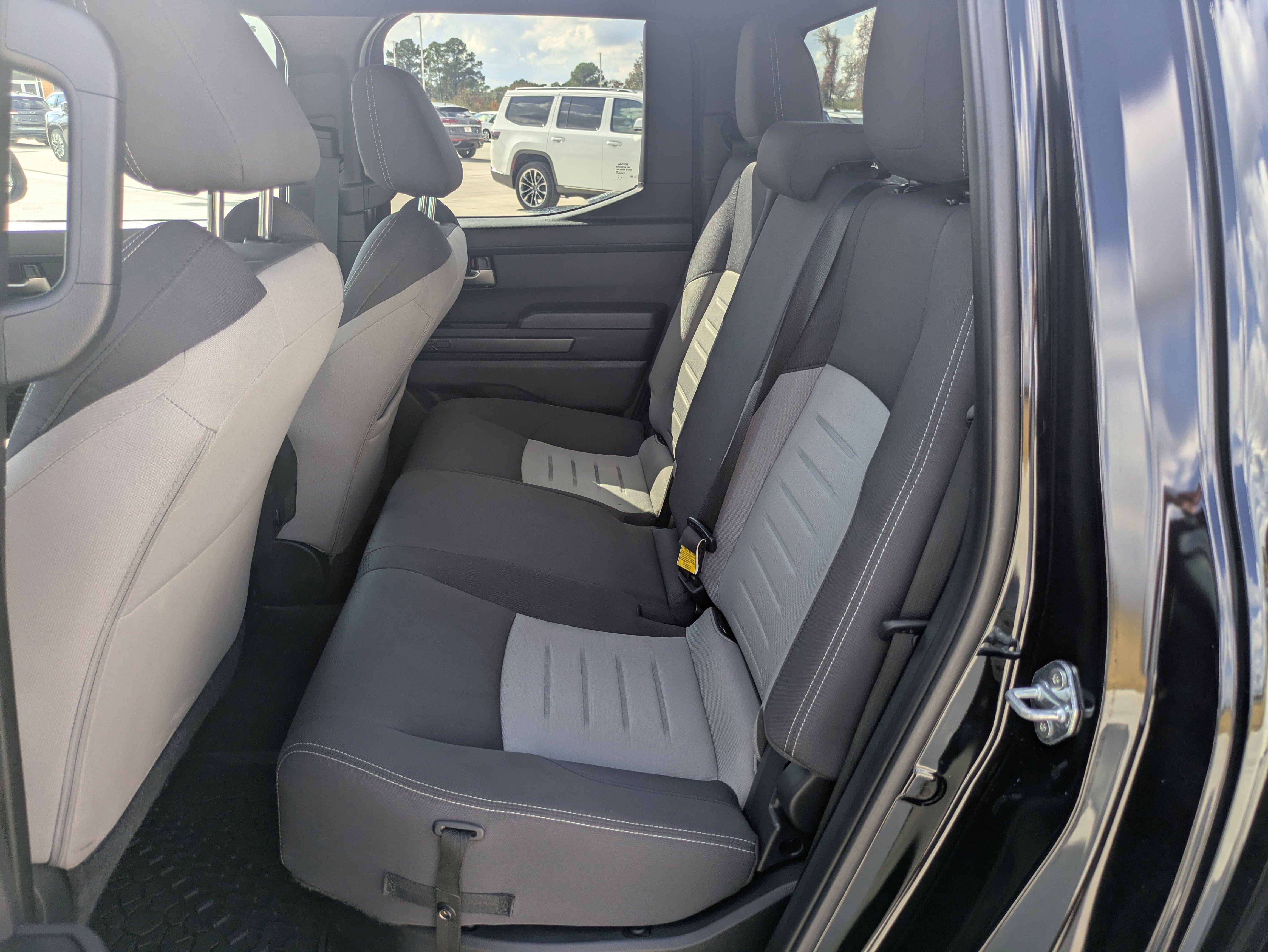 Used 2024 Toyota Tacoma TRD Off-Road image 12