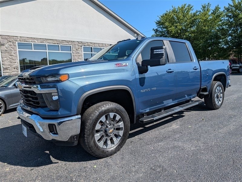 Used 2025 Chevrolet Silverado 2500 LT w/ All Star Edition AWD/4WD image 1