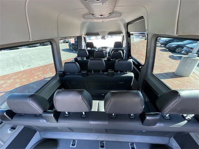 Used 2016 Mercedes-Benz Sprinter 2500 image 32