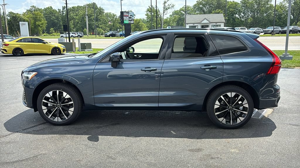 New 2026 Volvo XC60 B5 Plus w/ Protection Package Premier AWD/4WD image 3