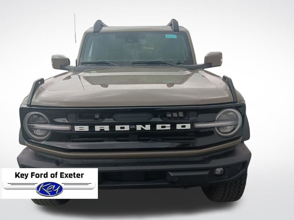Certified 2025 Ford Bronco Outer Banks w/ Sasquatch Package AWD/4WD image 4