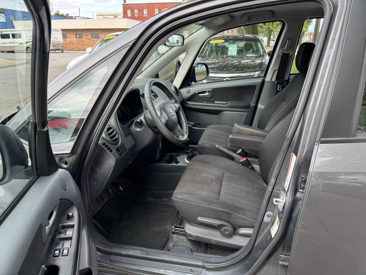 Used 2012 Suzuki SX4 AWD Hatchback image 8