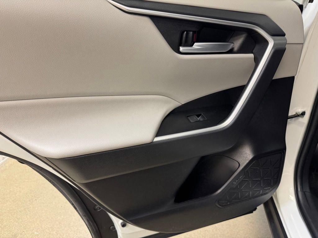 Used 2023 Toyota RAV4 XLE w/ XLE Grade Weather Package image 14