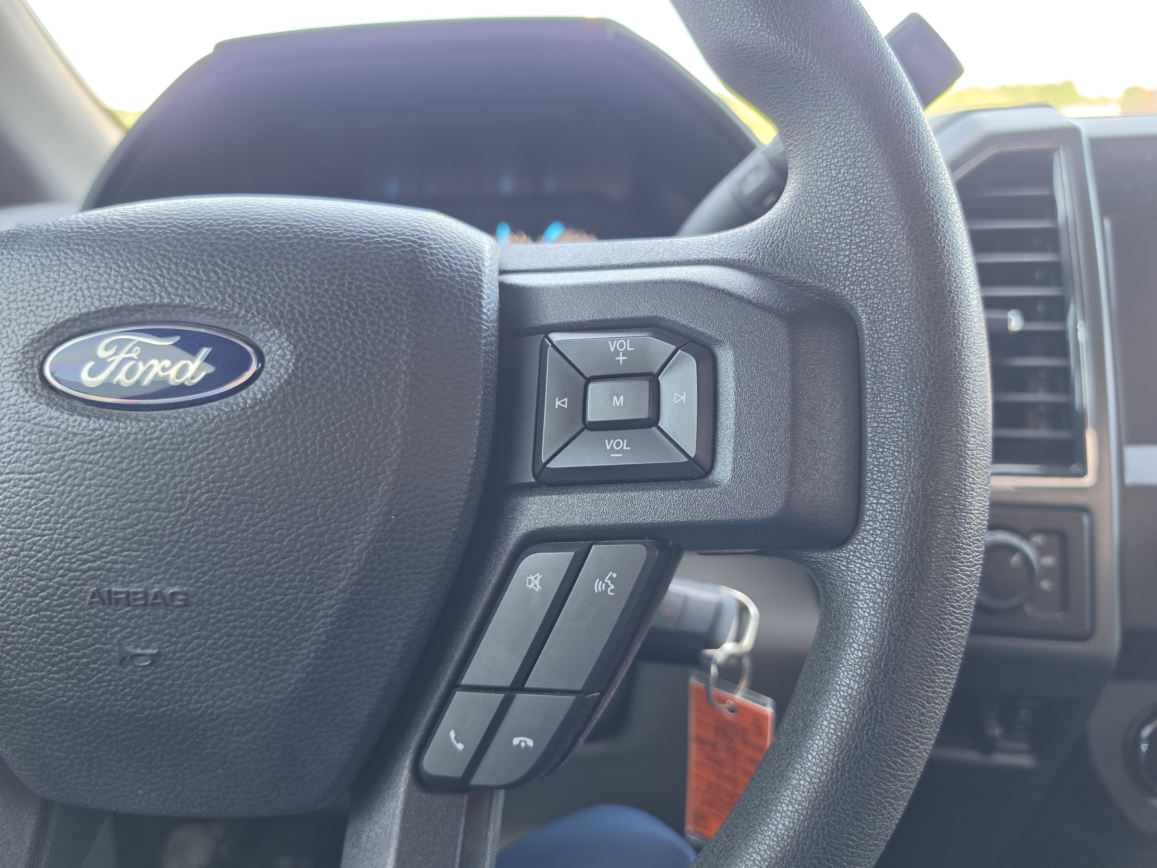 Used 2022 Ford F550 4x4 Regular Cab Super Duty image 22