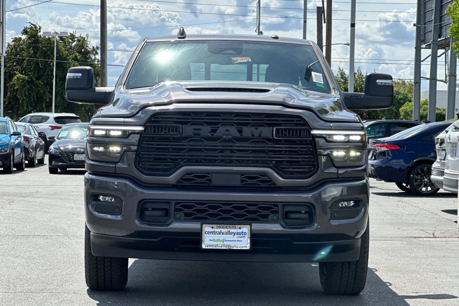 New 2026 RAM 3500 Laramie AWD/4WD image 8