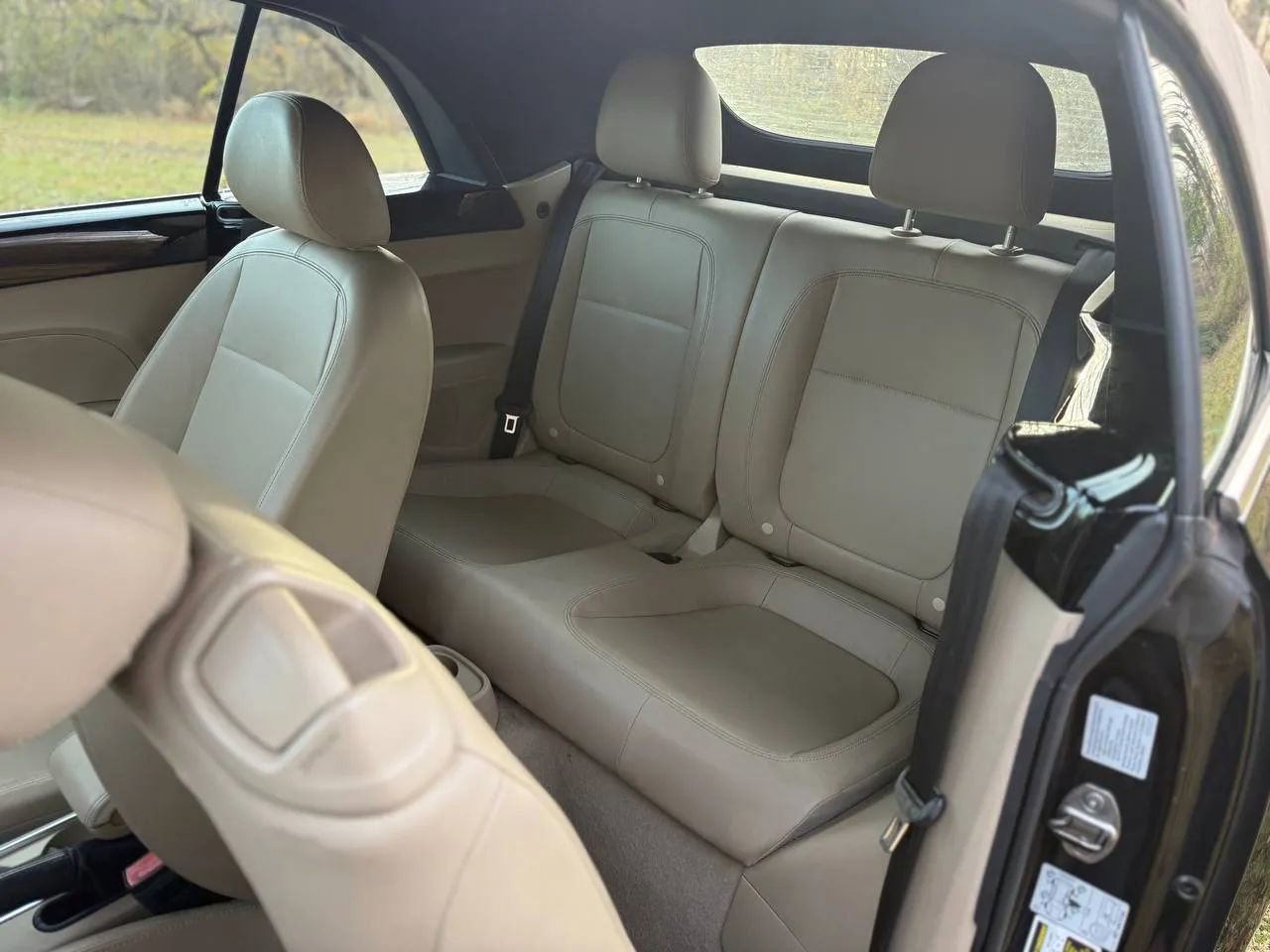 Used 2013 Volkswagen Beetle 2.5 image 8