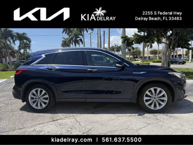 Used 2019 INFINITI QX50 Essential w/ Premium Heat Package FWD image 2