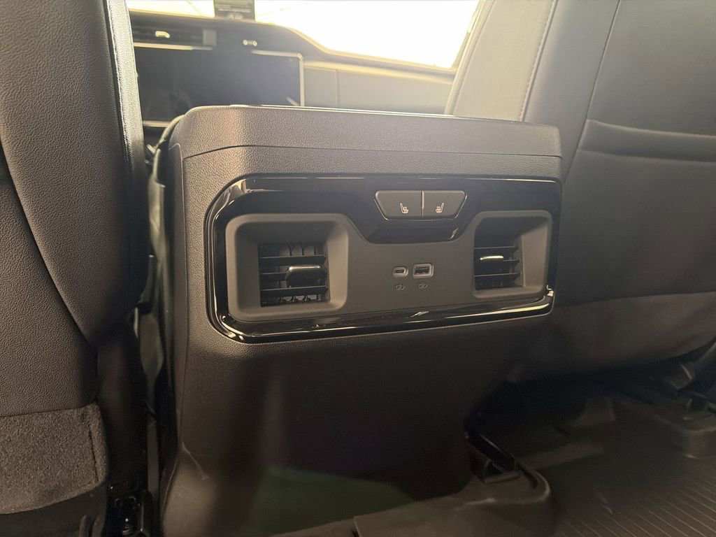 New 2026 GMC Sierra 2500 AT4 w/ Technology Package AWD/4WD image 22