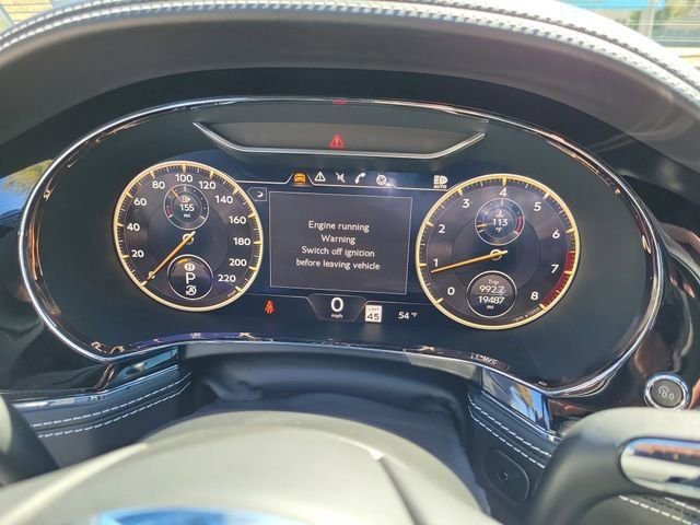 Used 2022 Bentley Flying Spur V8 image 15