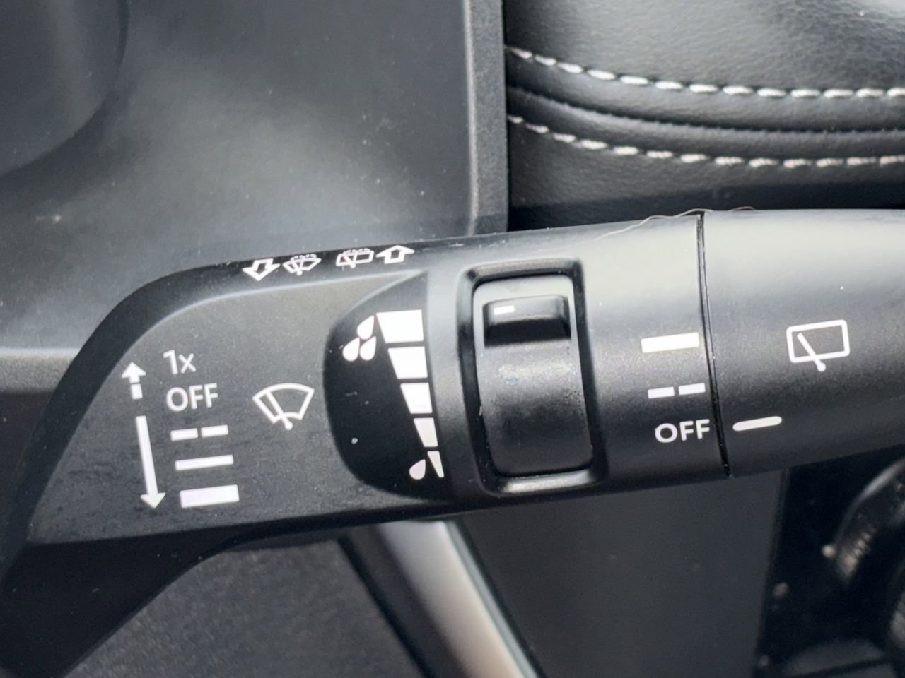 Certified 2026 Nissan Rogue SV FWD image 19