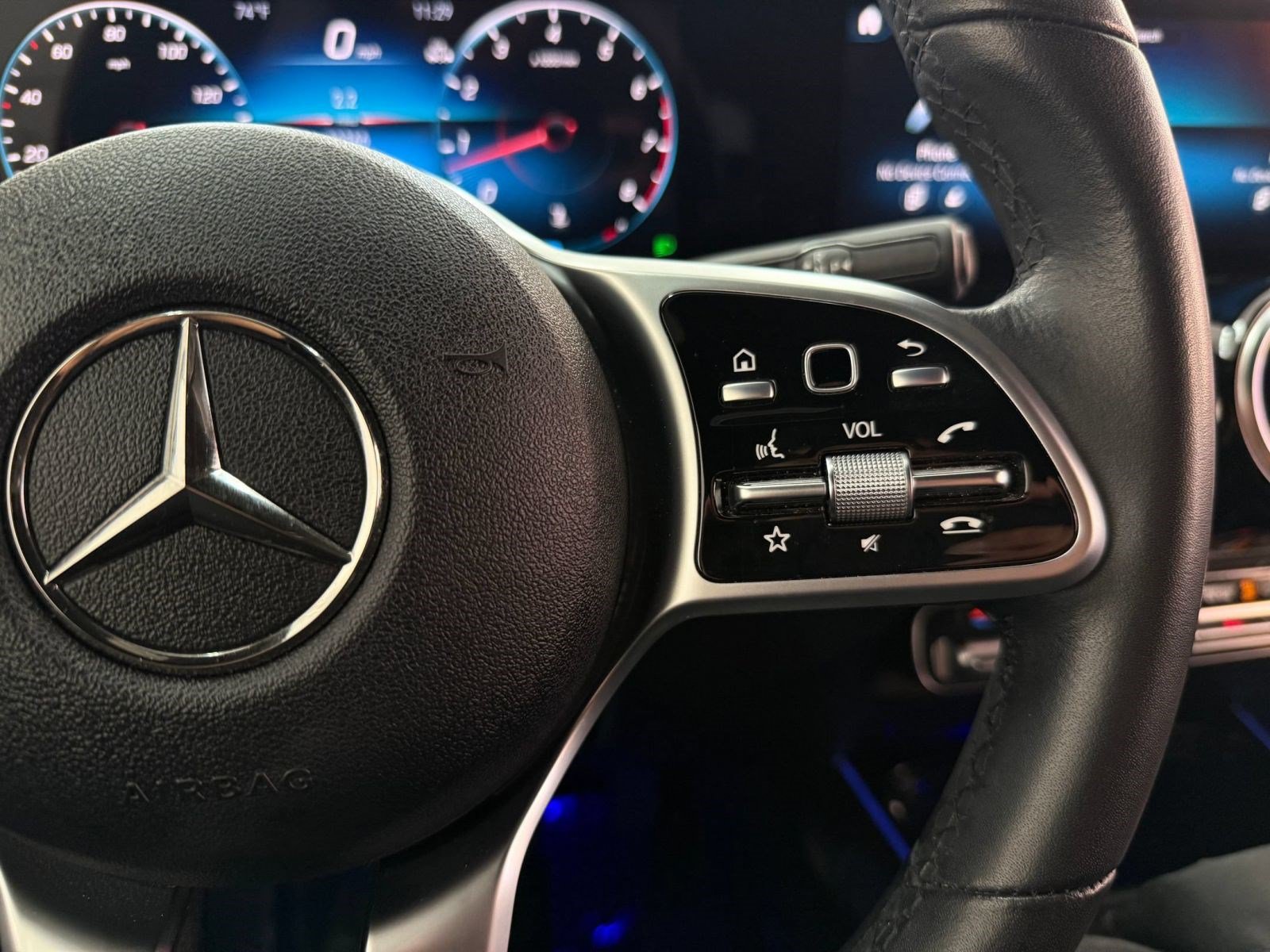 Certified 2023 Mercedes-Benz GLB 250 image 29