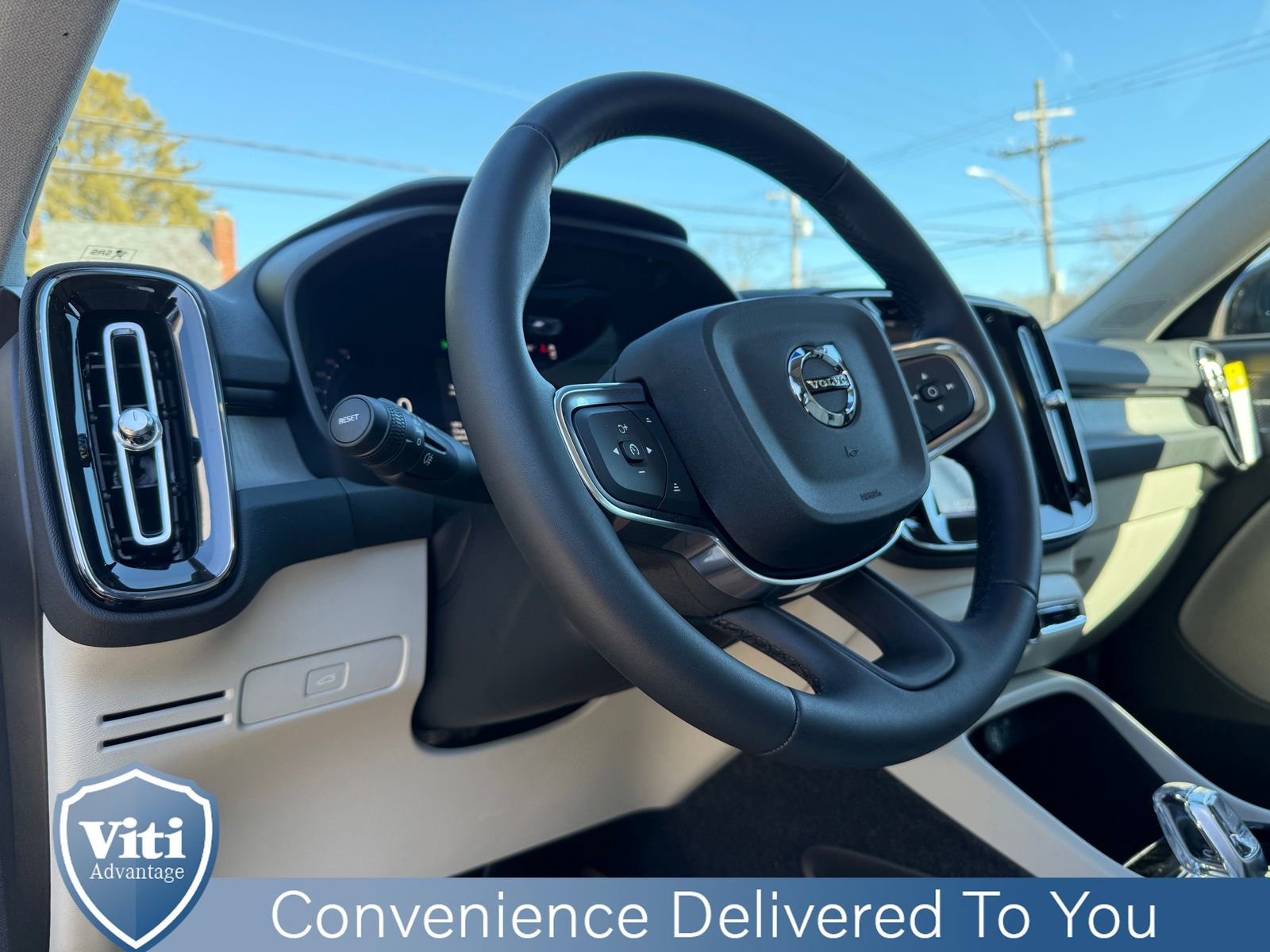 New 2026 Volvo XC40 B5 Ultra w/ Protection Package Premier image 12