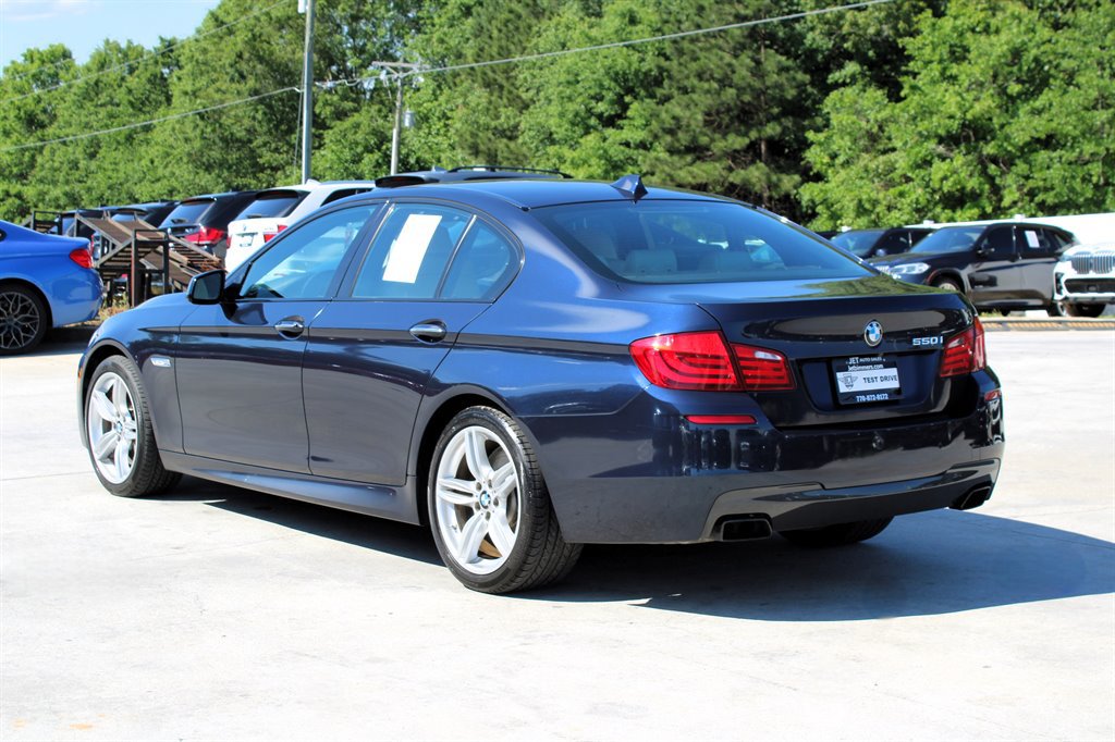 Used 2011 BMW 550i Sedan RWD image 5