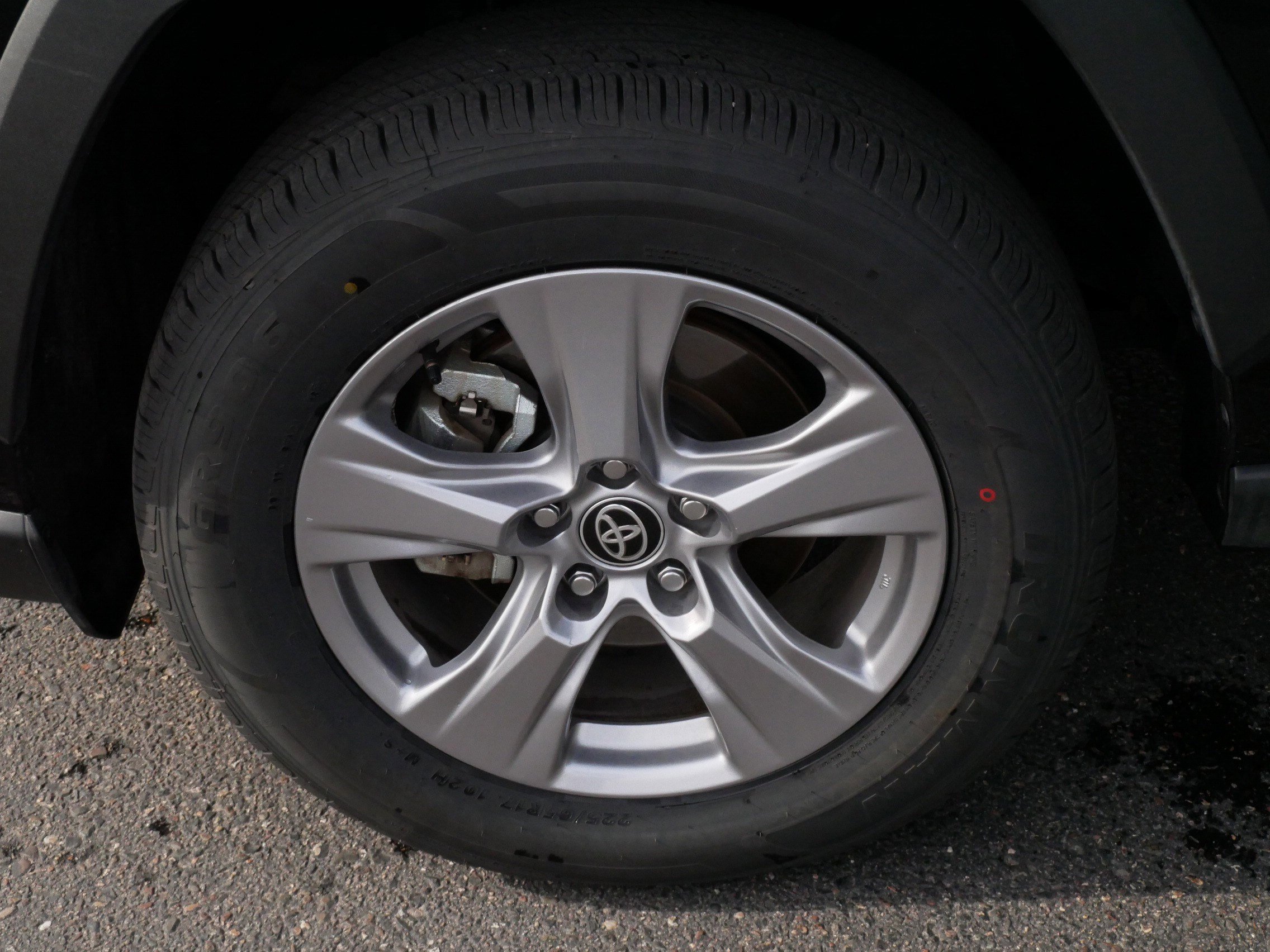 Certified 2025 Toyota RAV4 XLE FWD image 15