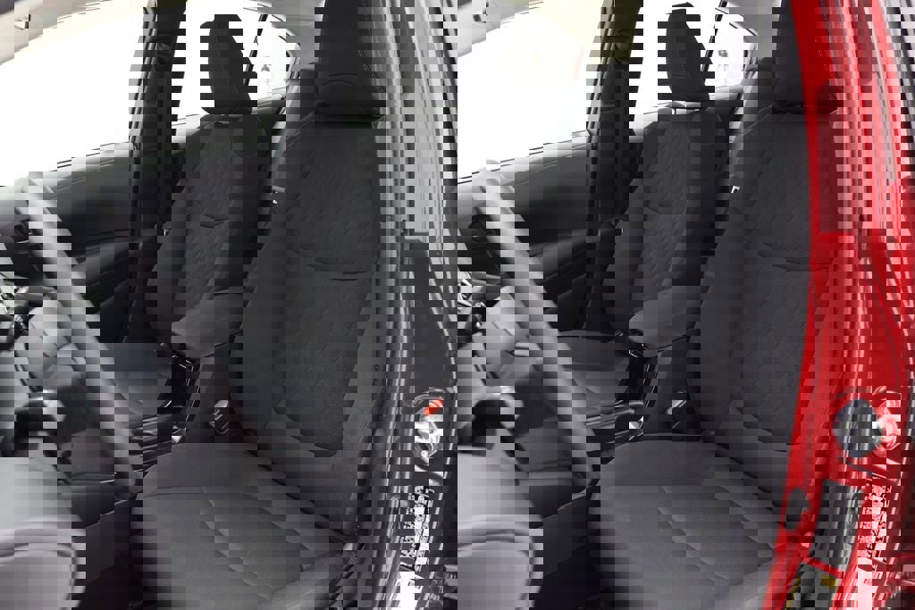 Used 2022 Toyota Corolla LE image 15