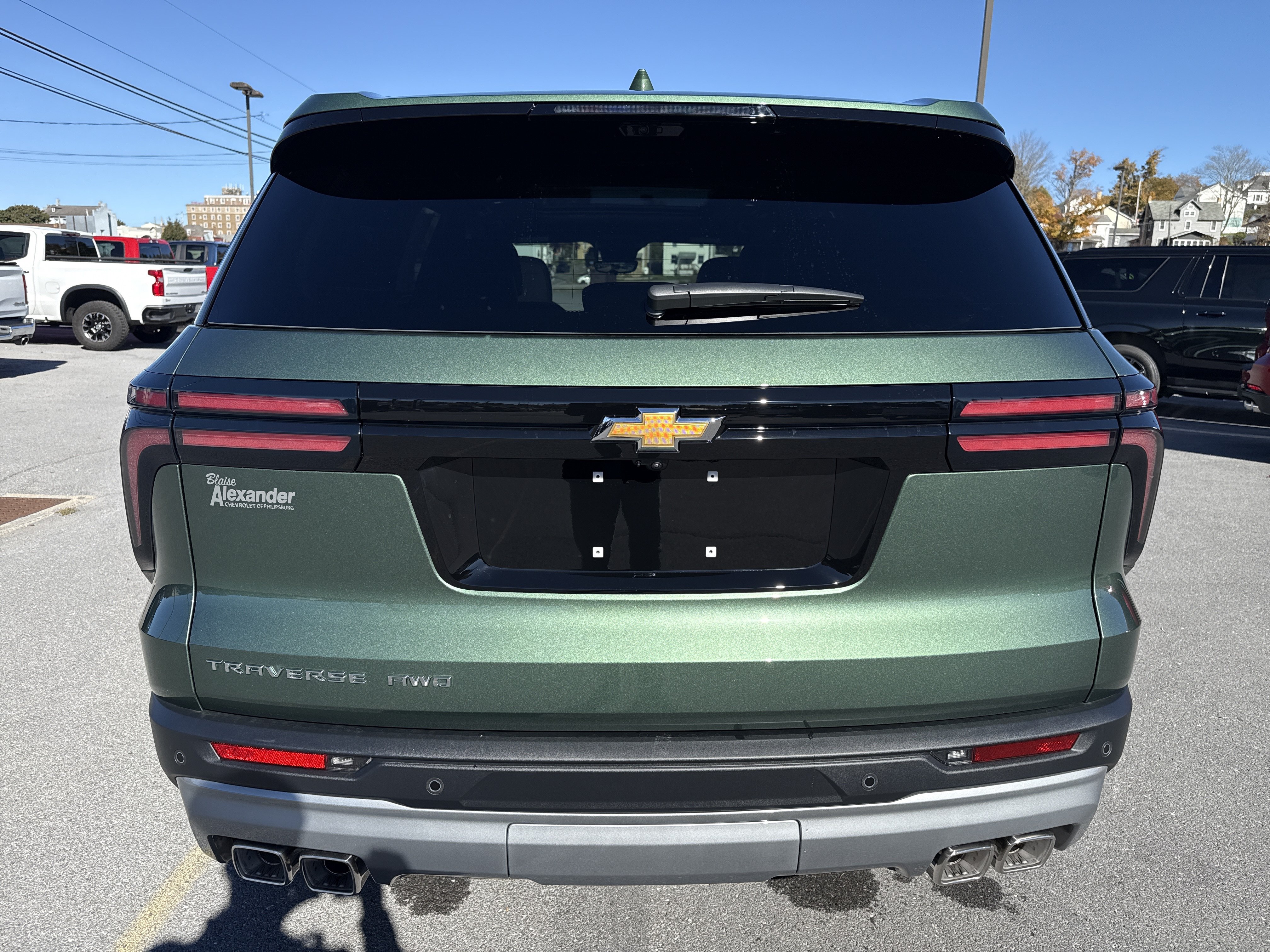 New 2027 Chevrolet Traverse LT w/ Sun and Wheel Package AWD/4WD image 14