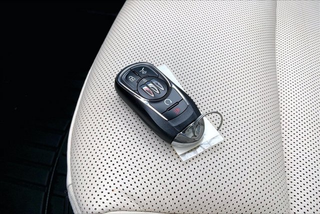 Used 2024 Buick Encore GX Avenir w/ Avenir Convenience Package AWD/4WD image 11