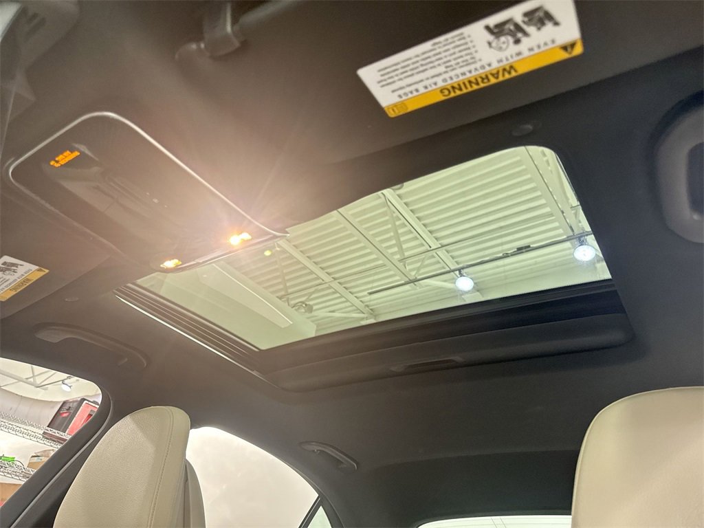 Used 2023 Mercedes-Benz C 300 4MATIC Sedan w/ Exclusive Trim Package image 27