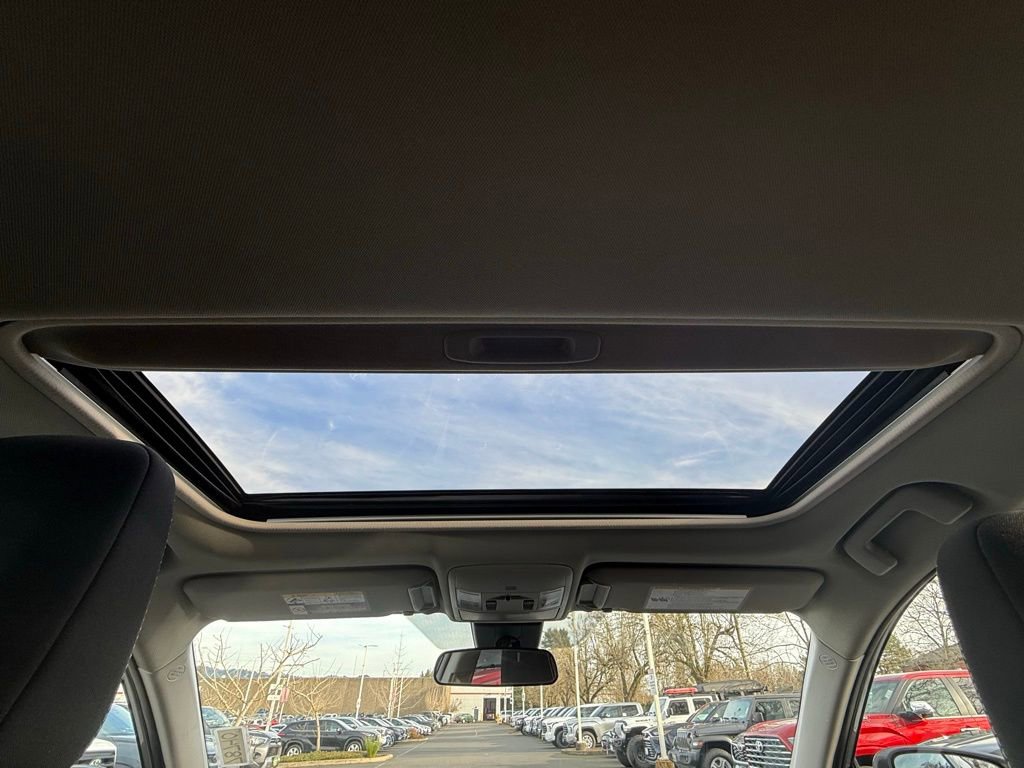 Used 2018 Toyota RAV4 Adventure image 29