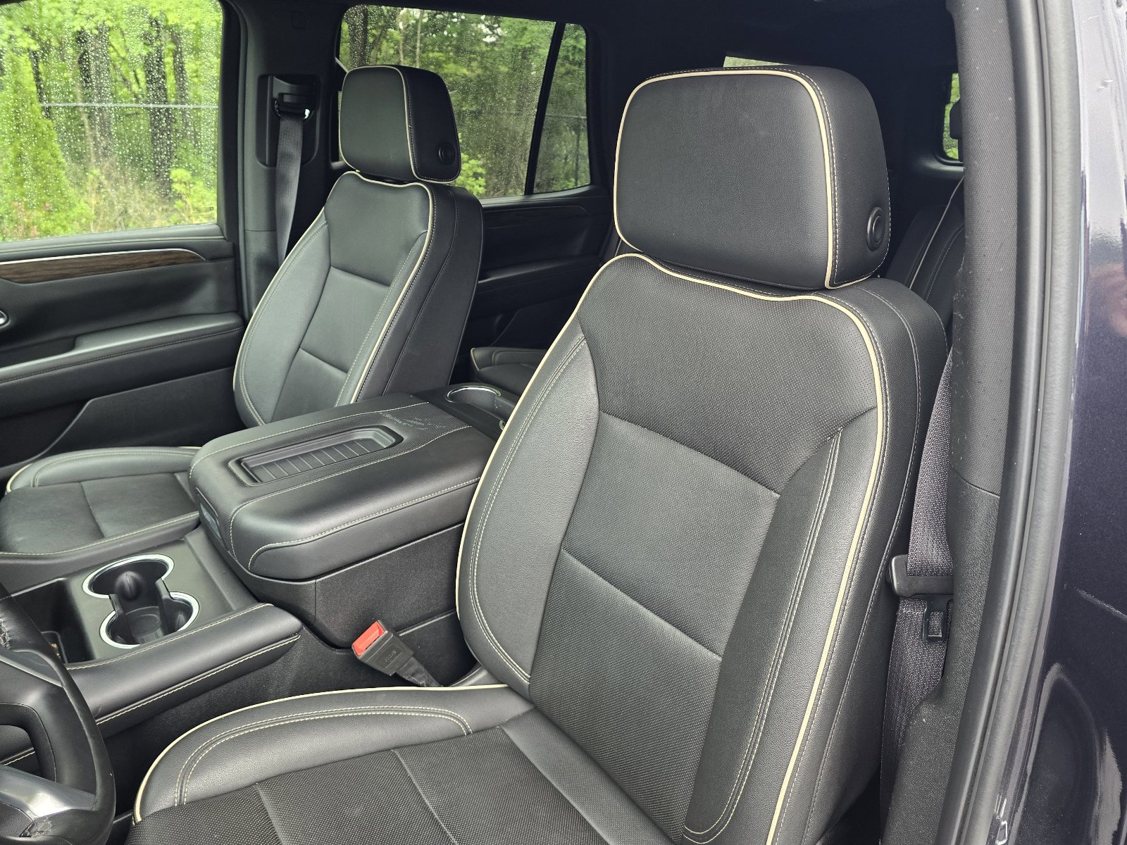 Used 2024 Chevrolet Tahoe Premier AWD/4WD image 15