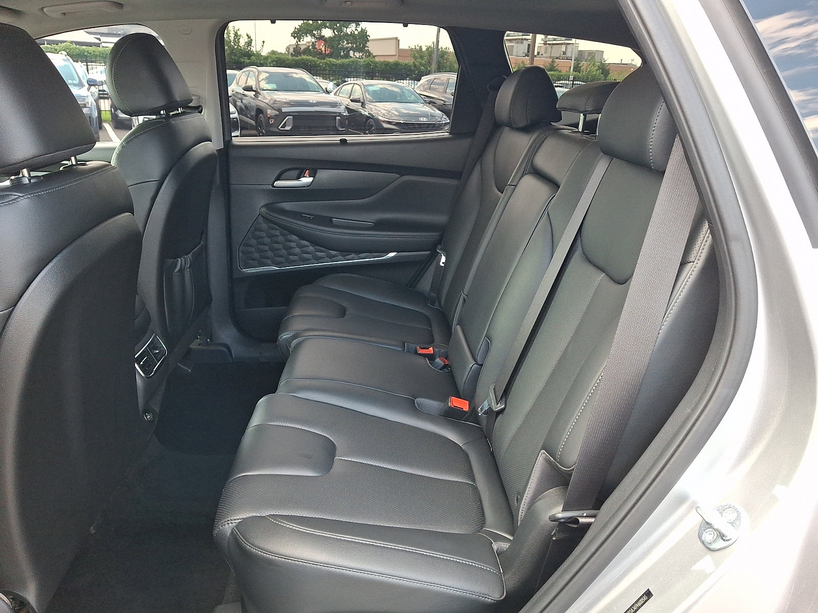 Certified 2023 Hyundai Santa Fe SEL w/ Premium Package AWD/4WD image 10