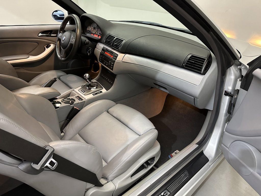 Used 2005 BMW M3 Convertible image 29