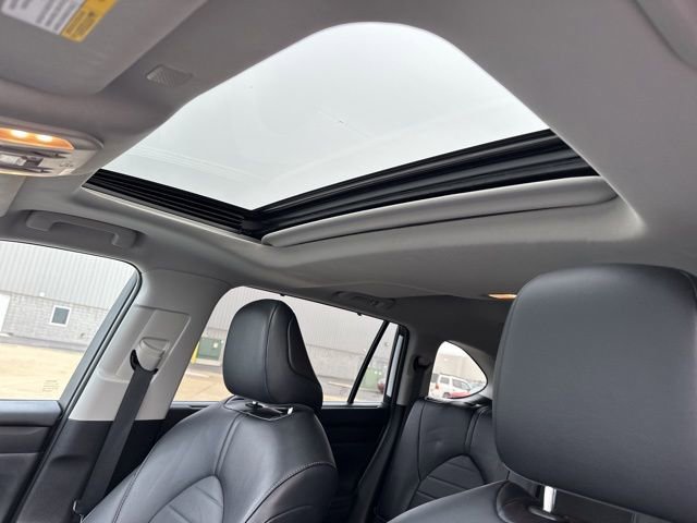 Certified 2022 Toyota Highlander XLE image 28