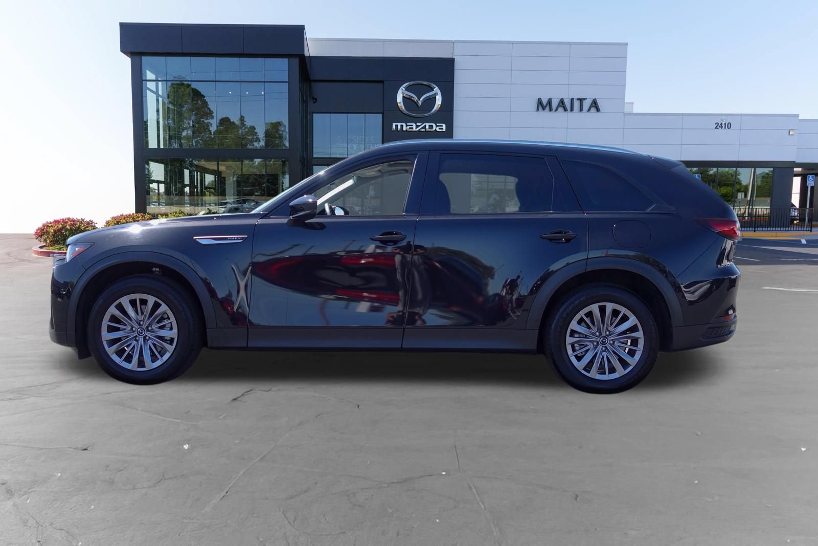Used 2024 MAZDA CX-90 Plug-In Hybrid w/ Preferred AWD/4WD image 8