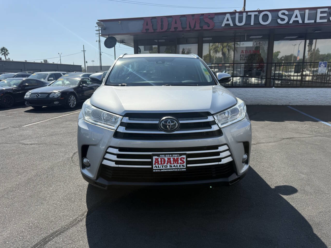 Used 2018 Toyota Highlander XLE image 8