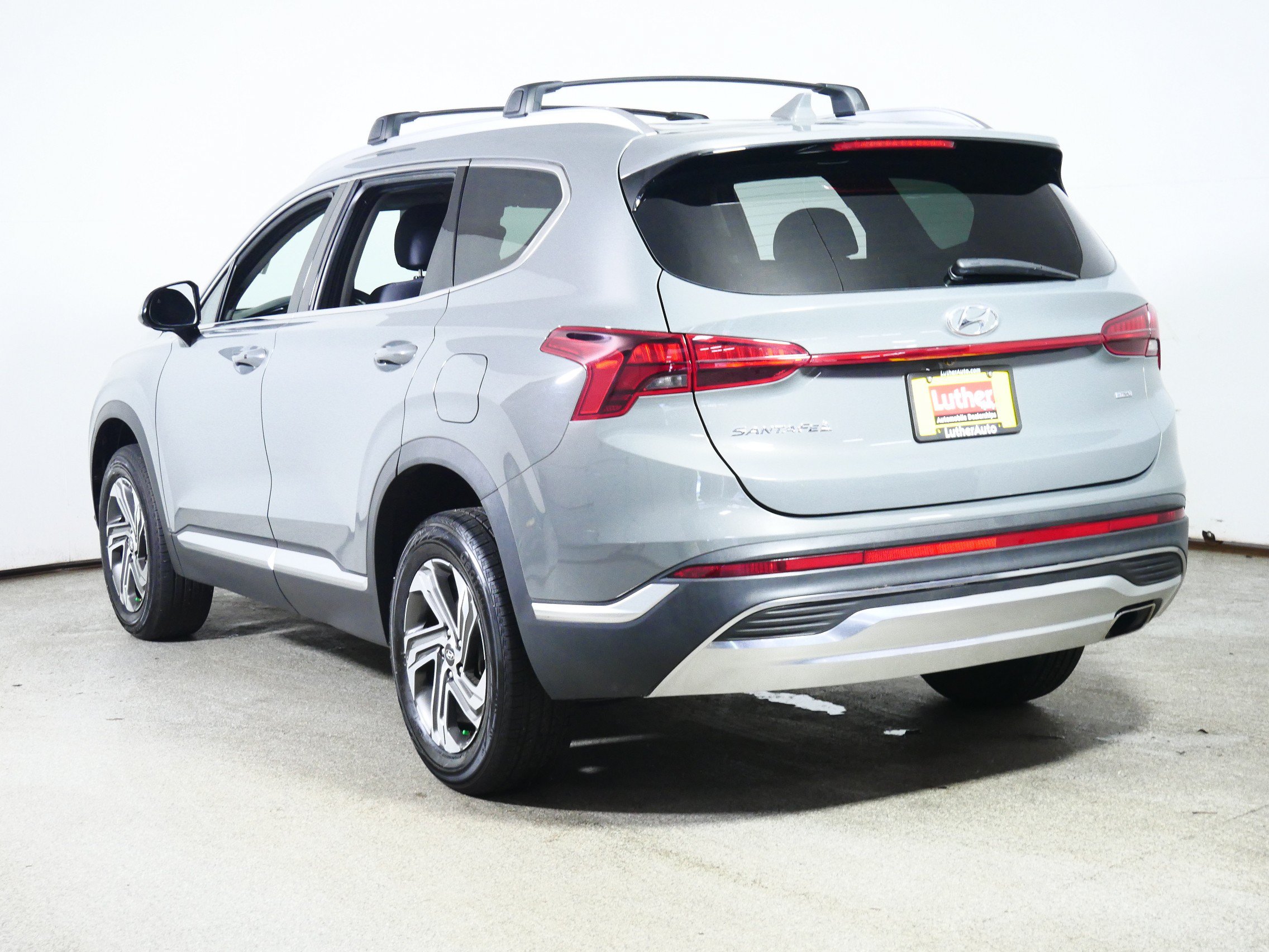 Used 2022 Hyundai Santa Fe SEL AWD/4WD image 5