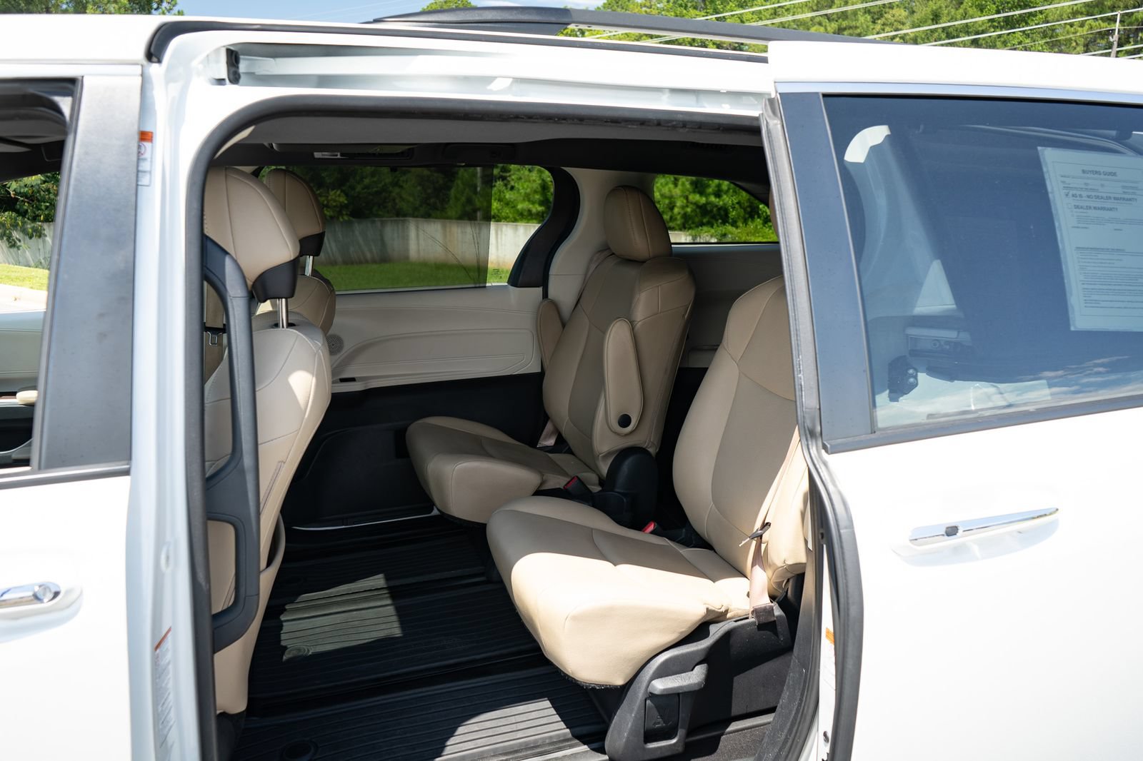 Used 2021 Toyota Sienna XLE w/ XLE Plus Package AWD/4WD image 19