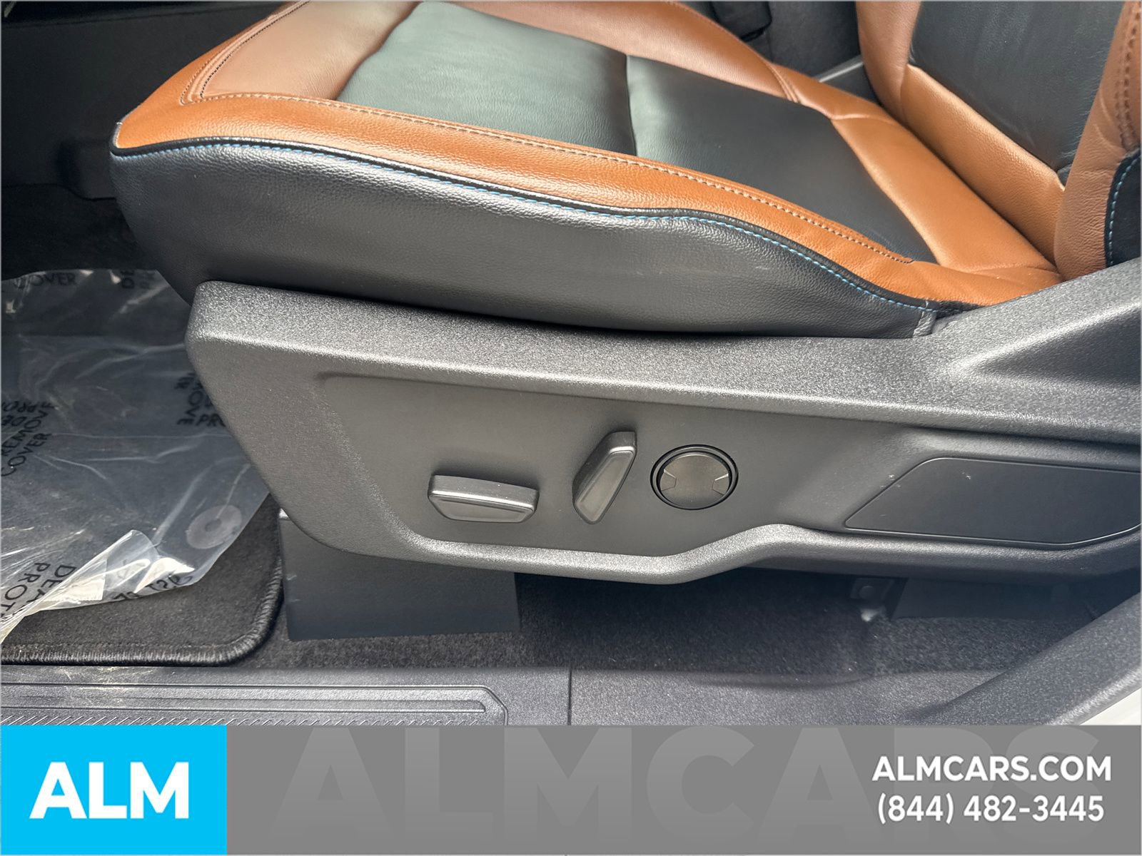 Used 2024 Ford Bronco Outer Banks w/ Sasquatch Package image 11